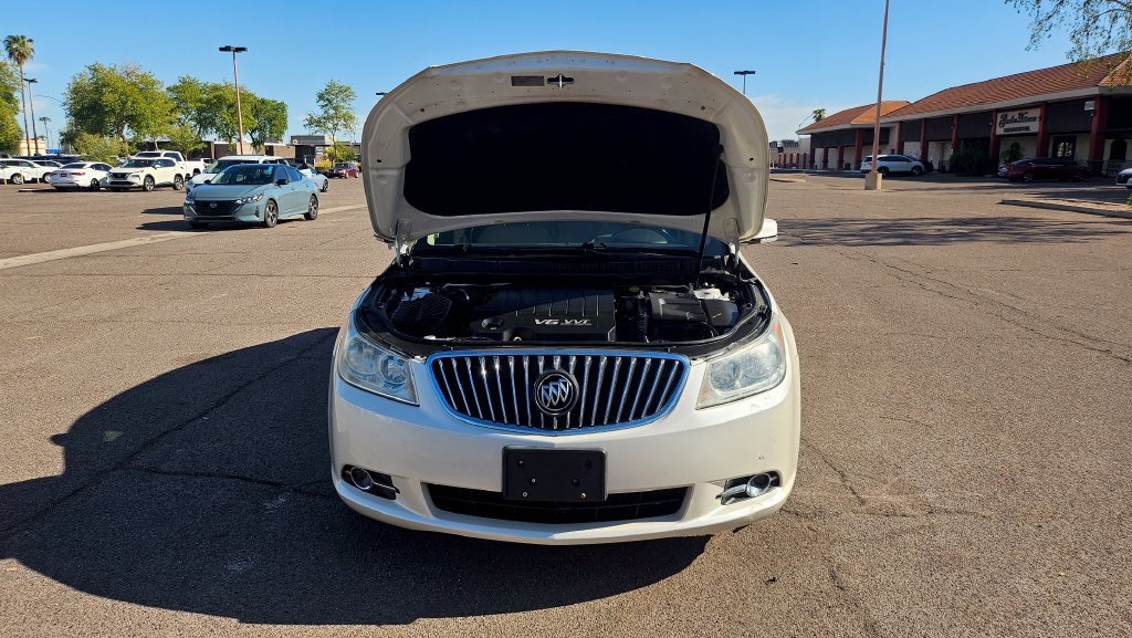 Used 2013 Buick LaCrosse Premium w/ Entertainment Package FWD image 41