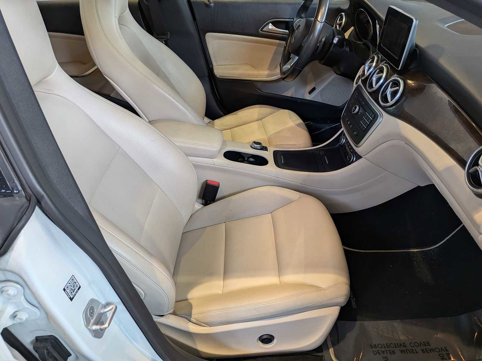 Used 2015 Mercedes-Benz CLA 250 image 20