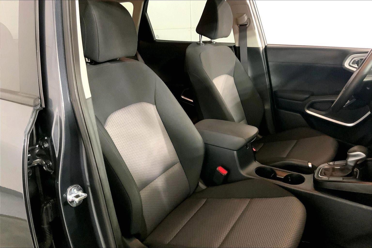 Certified 2025 Kia Soul LX image 7