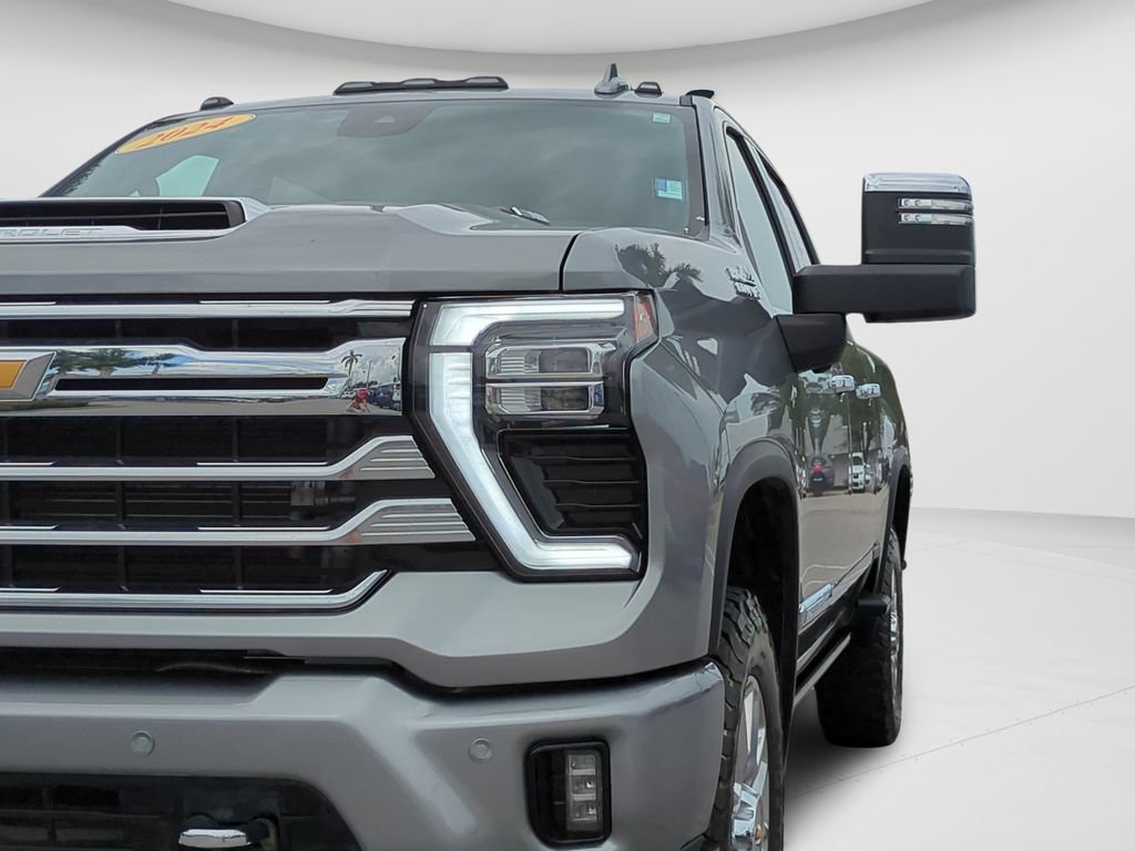 Used 2024 Chevrolet Silverado 2500 High Country w/ High Country Premium Package AWD/4WD image 26