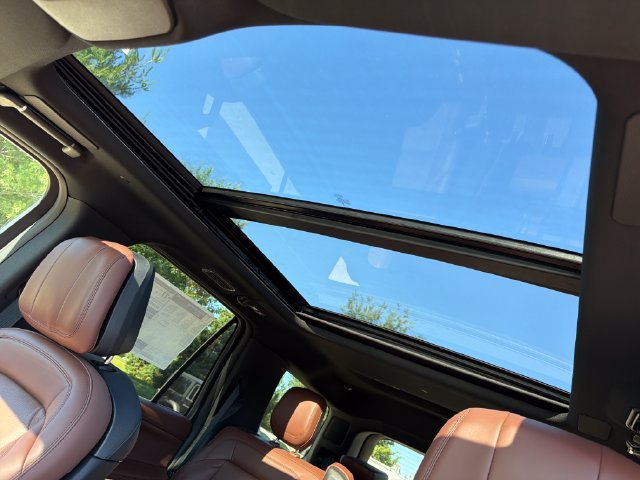 New 2026 Lincoln Navigator Reserve AWD/4WD image 34