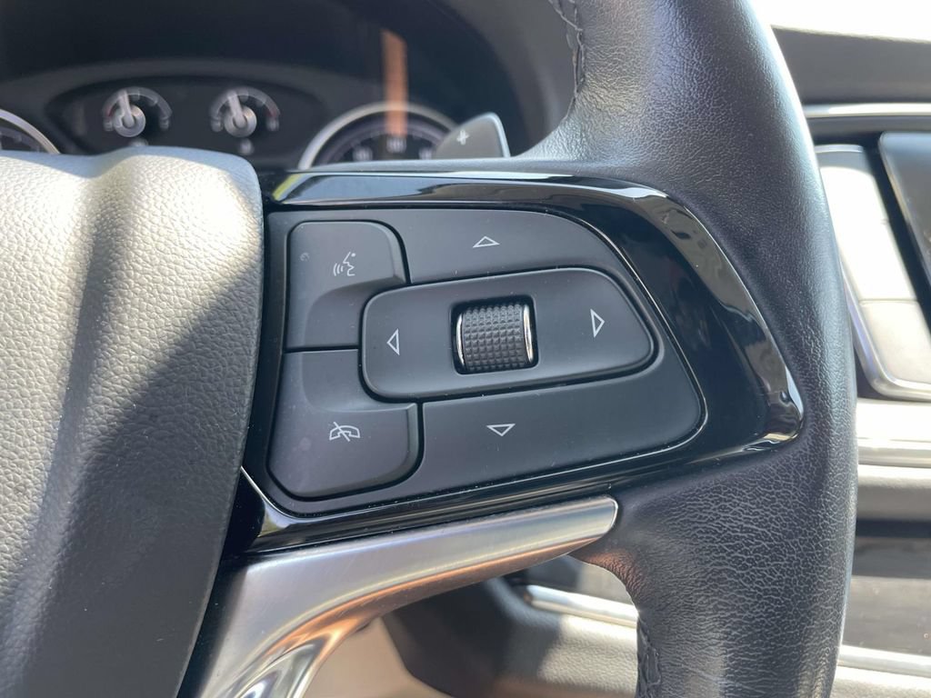 Used 2023 Buick Enclave Essence FWD image 19
