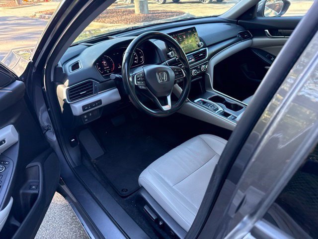 Used 2020 Honda Accord Touring image 7