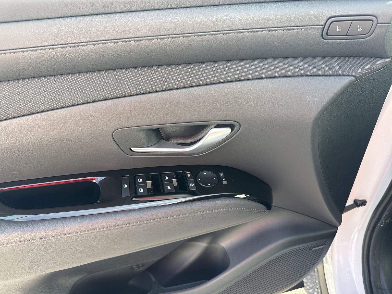 Certified 2026 Hyundai Santa Cruz Limited image 18