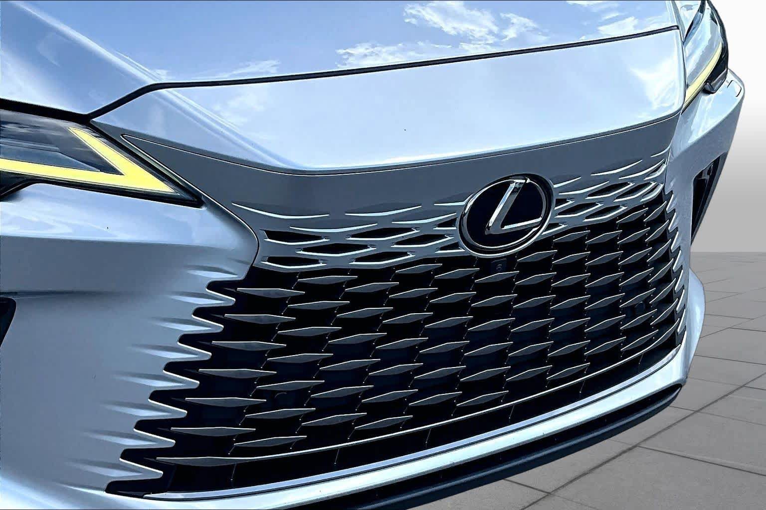 Used 2023 Lexus RX 350 FWD w/ Accessory Package (Z1) image 31