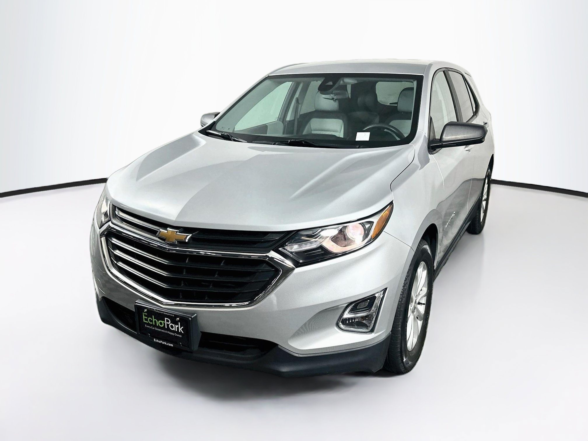 Used 2021 Chevrolet Equinox LS w/ LS Convenience Package FWD image 3