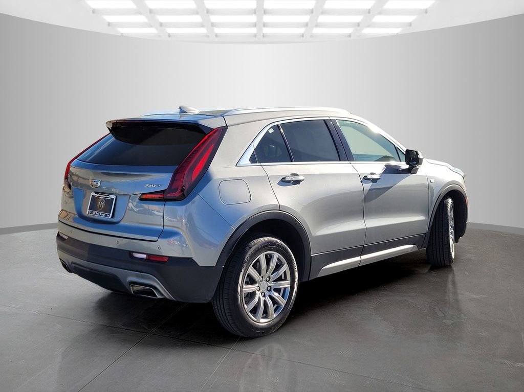 Used 2023 Cadillac XT4 Premium Luxury image 4