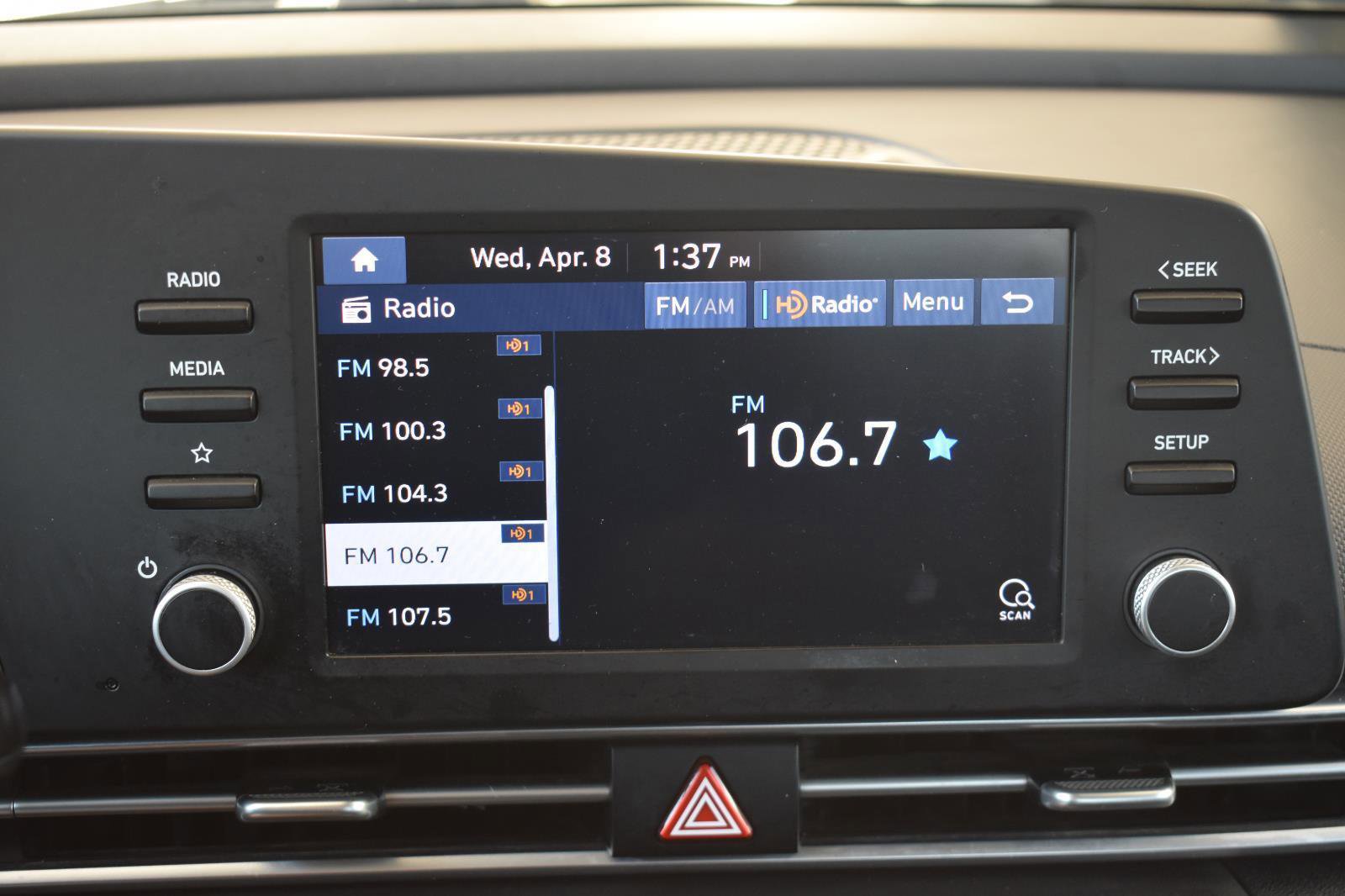 Used 2021 Hyundai Elantra SE image 24