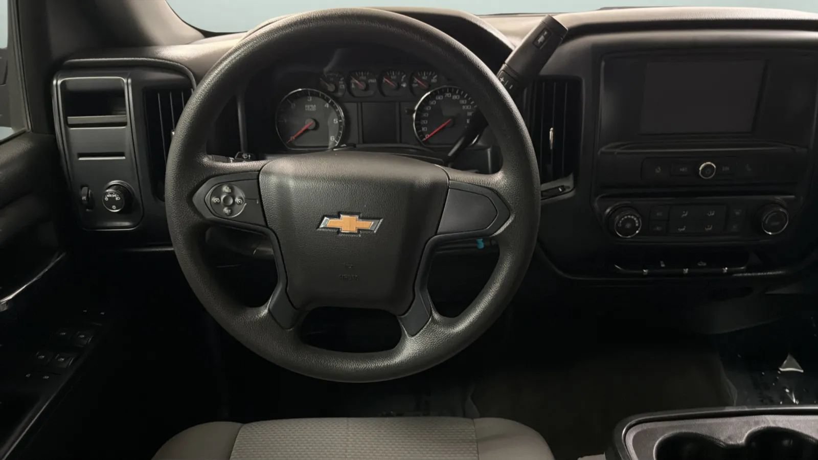 Used 2017 Chevrolet Silverado 1500 Custom w/ Custom Convenience Package RWD image 10