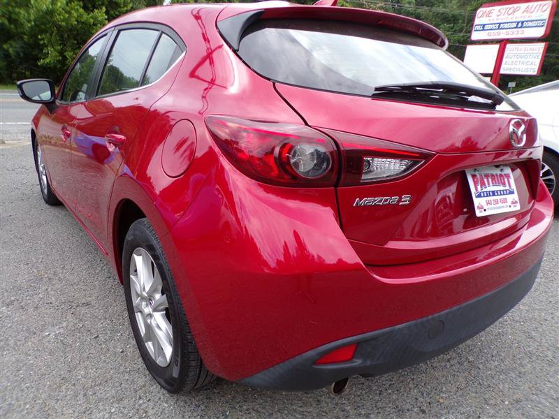 Used 2014 MAZDA MAZDA3 i Touring w/ Technology Package FWD image 5