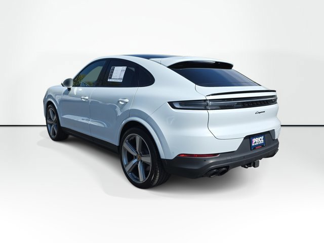 Used 2024 Porsche Cayenne Coupe AWD/4WD image 7