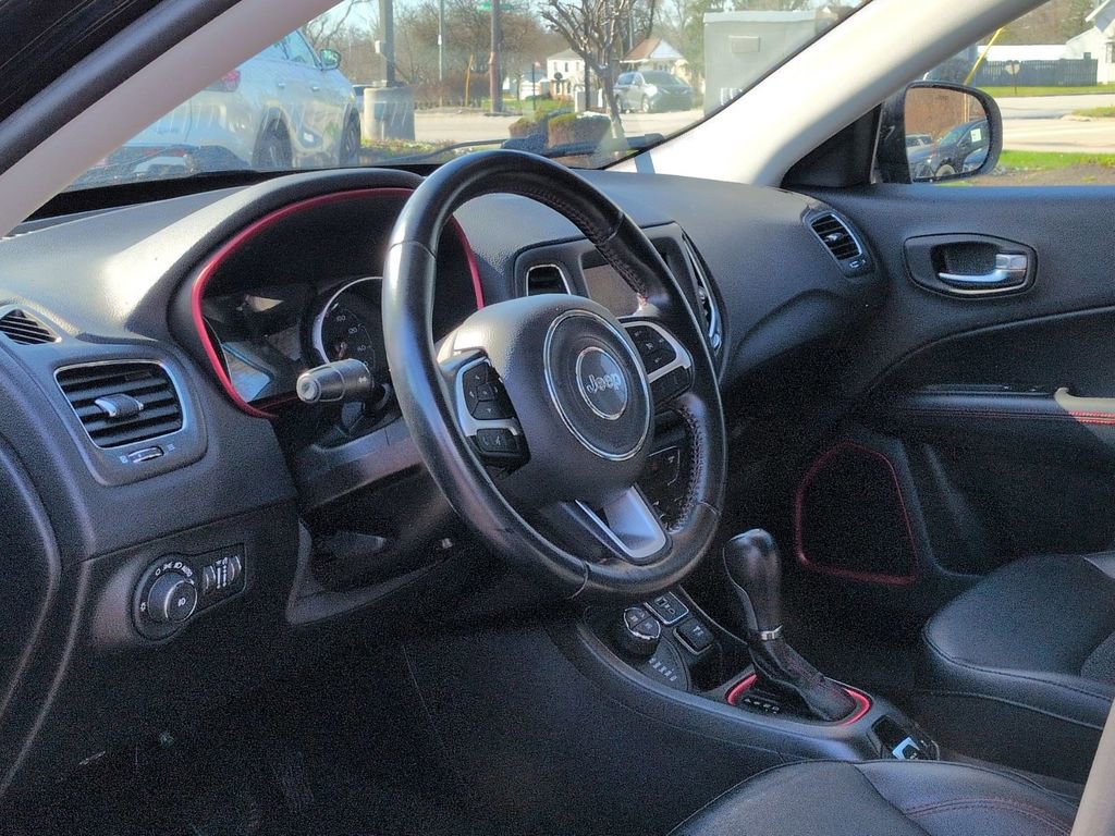 Used 2020 Jeep Compass Trailhawk image 12