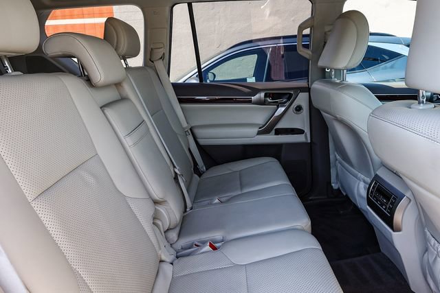 Used 2018 Lexus GX 460 Luxury w/ Preferred Accessory Package AWD/4WD image 19