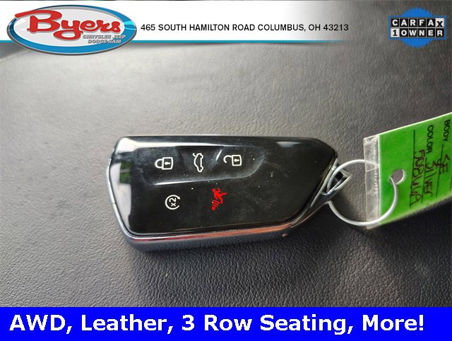 Used 2025 Volkswagen Atlas SE image 28