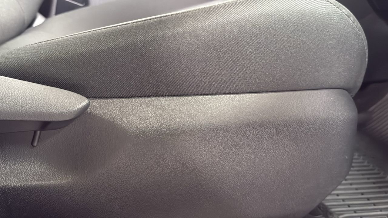 Certified 2025 Toyota RAV4 XLE w/ Convenience Package image 20