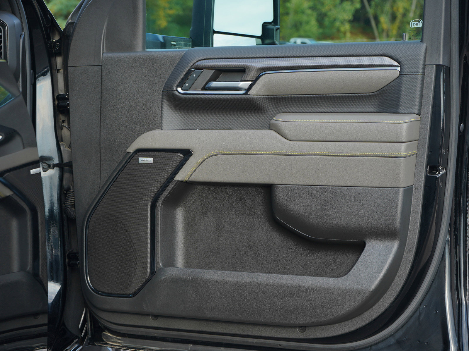 Used 2024 Chevrolet Silverado 2500 ZR2 w/ Technology Package image 14