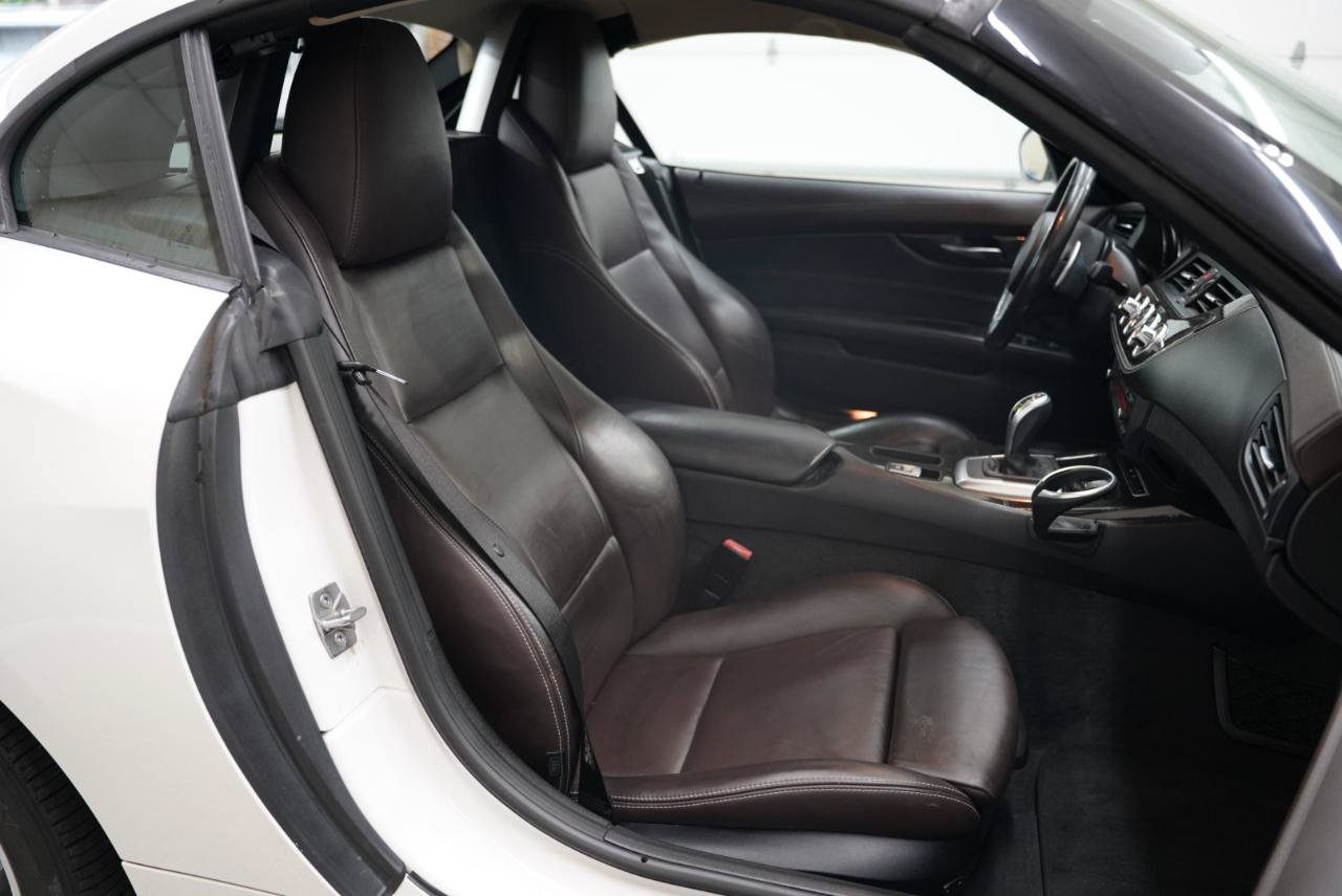Used 2012 BMW Z4 sDrive28i RWD image 31