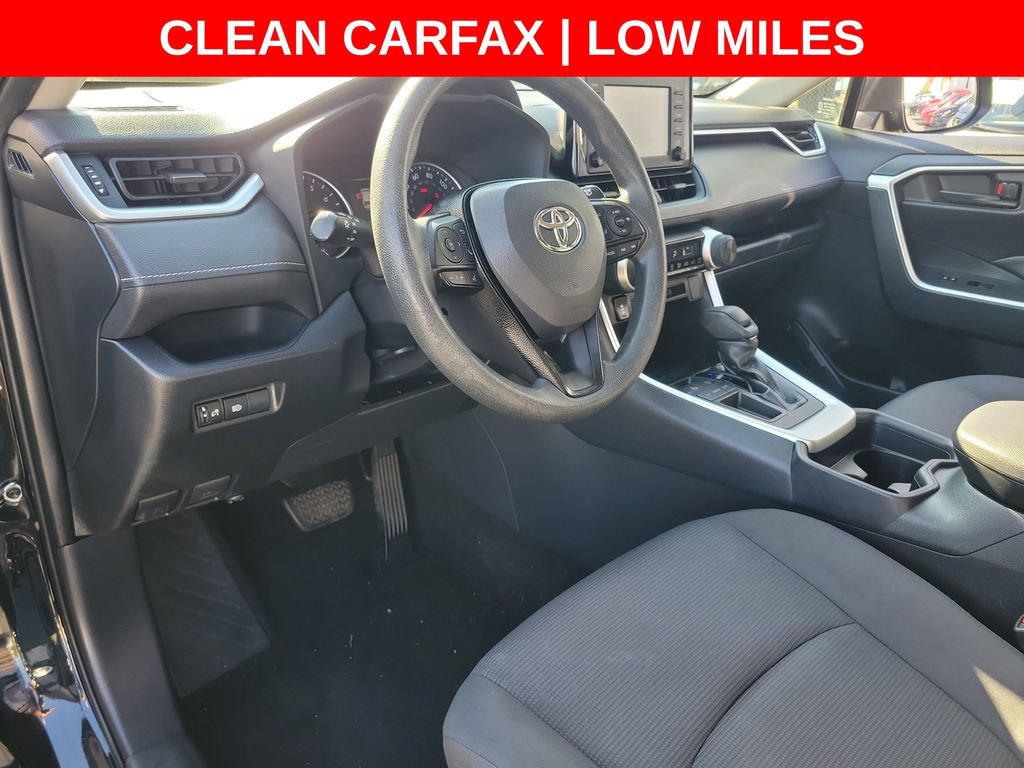 Used 2019 Toyota RAV4 LE w/ Carpet Mat Package FWD image 19