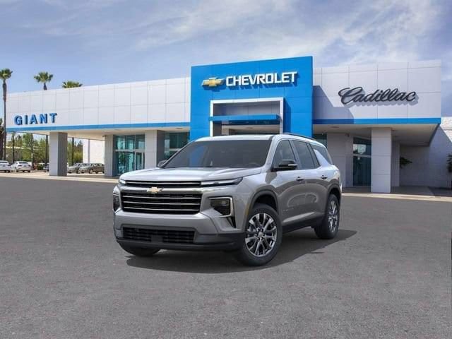 New 2026 Chevrolet Traverse LT w/ Sun and Wheel Package AWD/4WD image 8