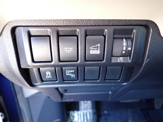 Used 2021 Subaru Ascent Premium w/ Convenience Package image 17