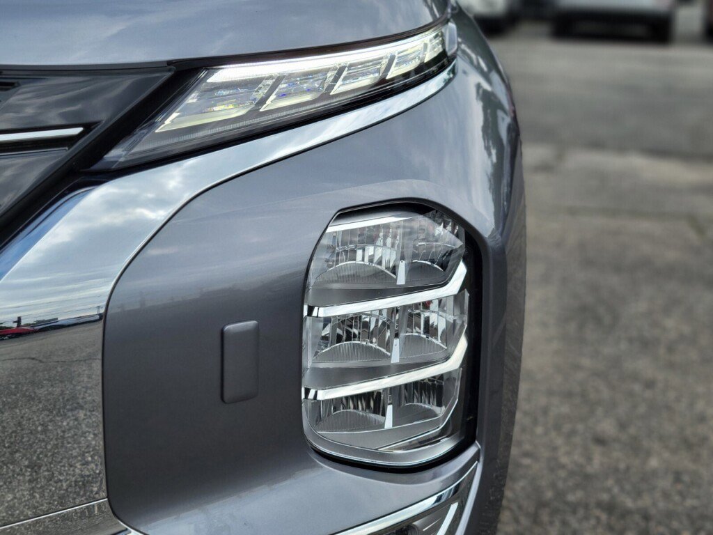 Used 2023 Mitsubishi Outlander SEL image 10