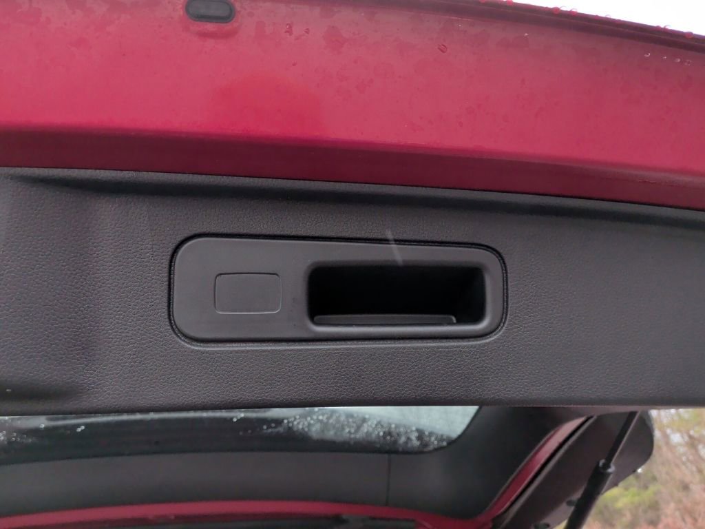 Certified 2025 Honda Pilot Sport image 8