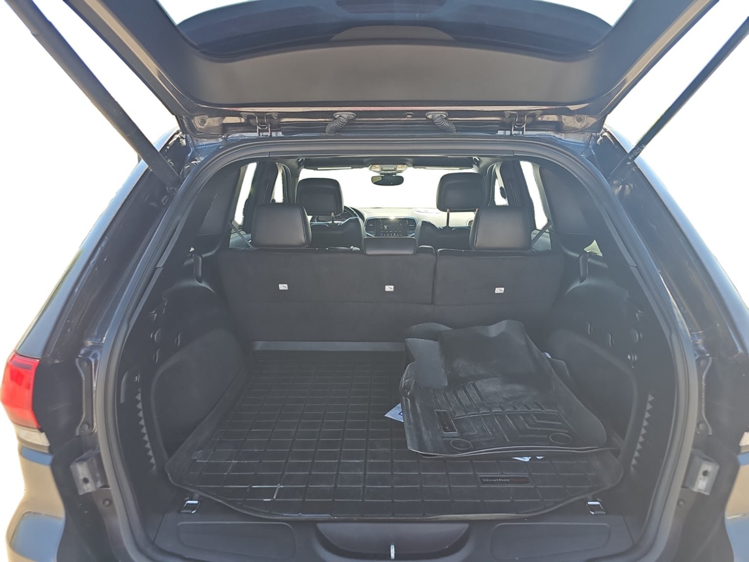 Used 2019 Jeep Grand Cherokee Altitude AWD/4WD image 19