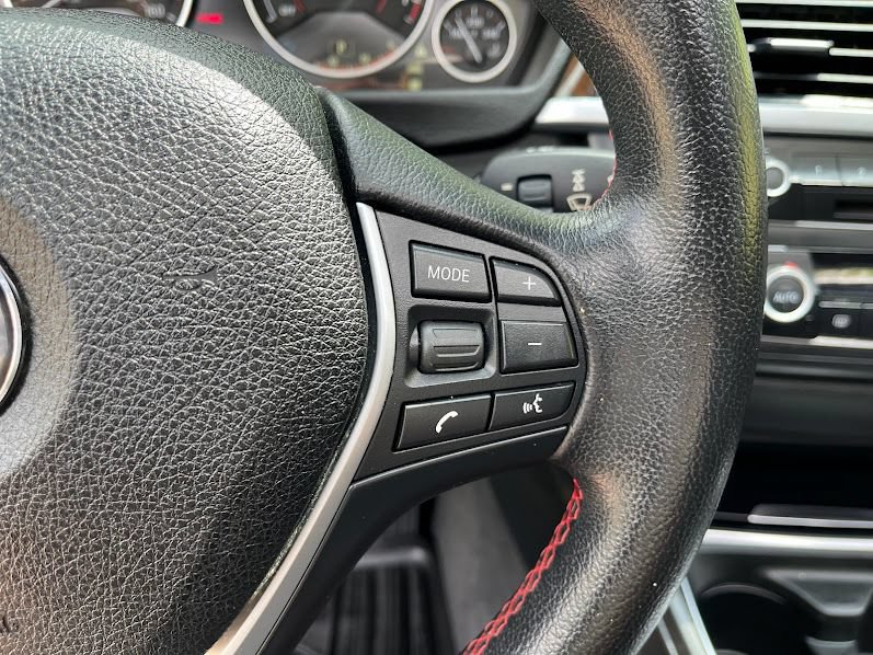 Used 2015 BMW 328i Sedan RWD image 16