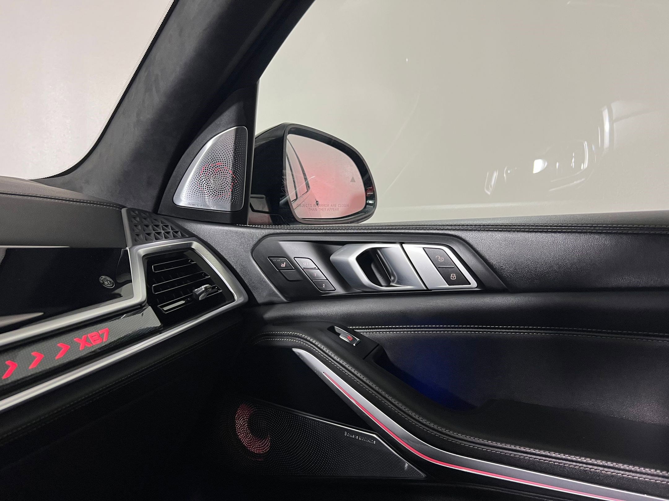 New 2026 BMW ALPINA XB7 image 31