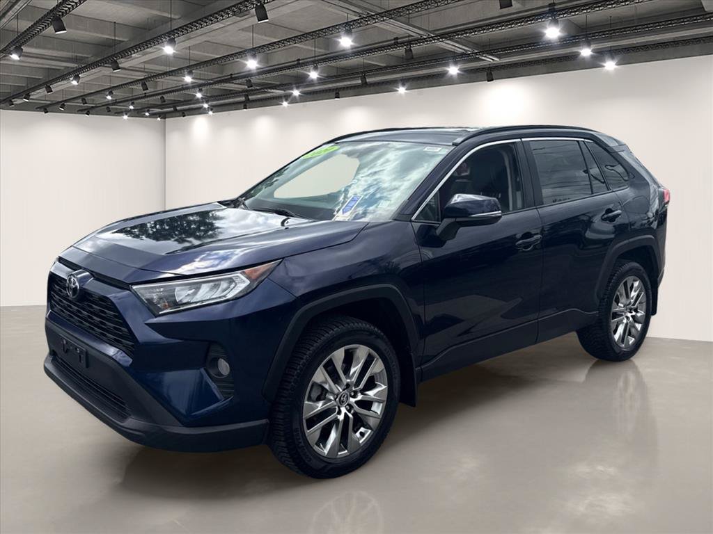 Used 2020 Toyota RAV4 XLE Premium AWD/4WD image 3