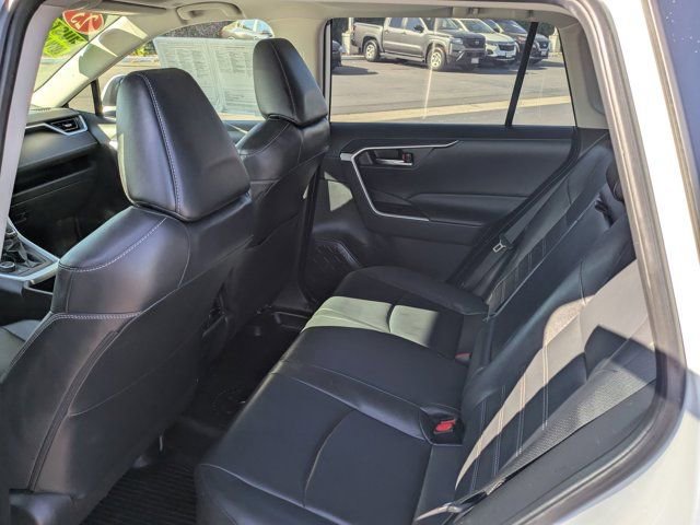 Used 2023 Toyota RAV4 XLE Premium image 14