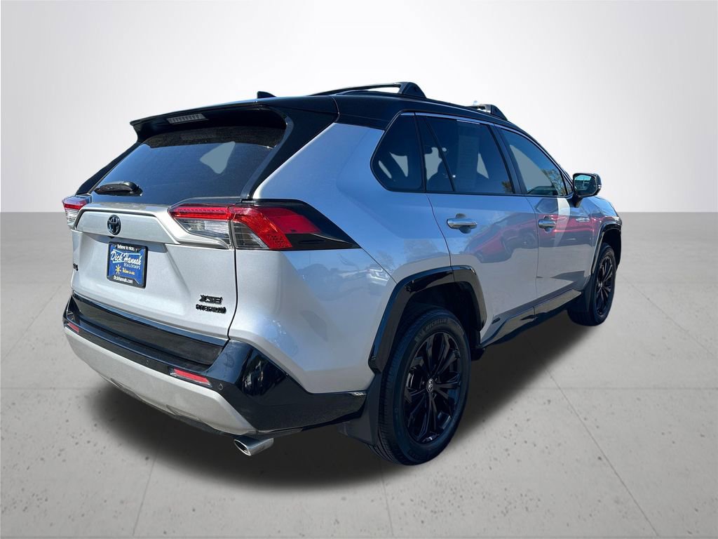 Used 2022 Toyota RAV4 XSE AWD/4WD image 7