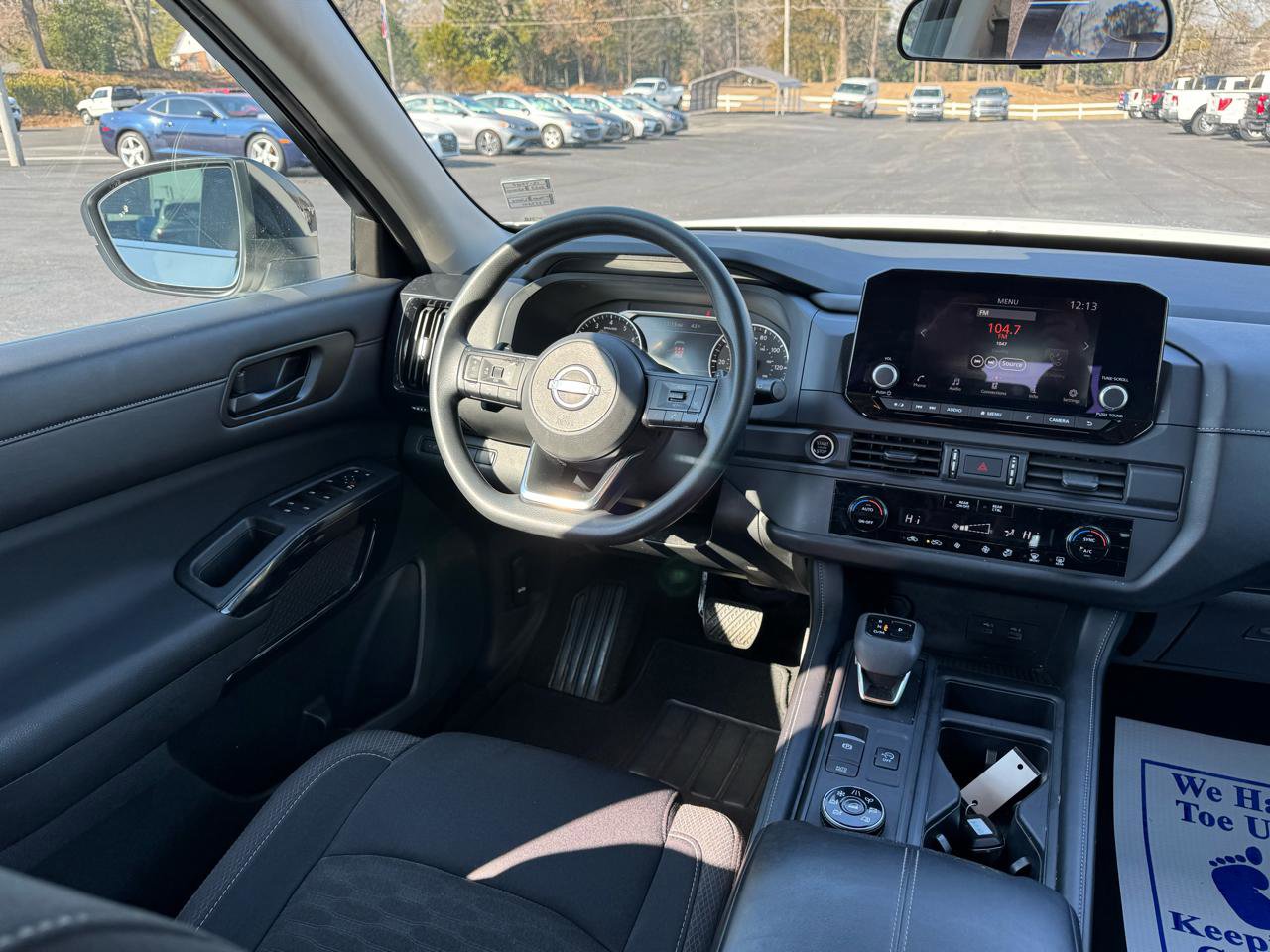 Used 2023 Nissan Pathfinder S AWD/4WD image 18
