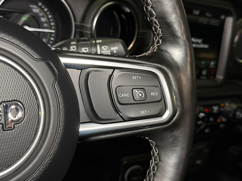 Used 2023 Jeep Wrangler Unlimited Sahara w/ Cold Weather Group AWD/4WD image 24