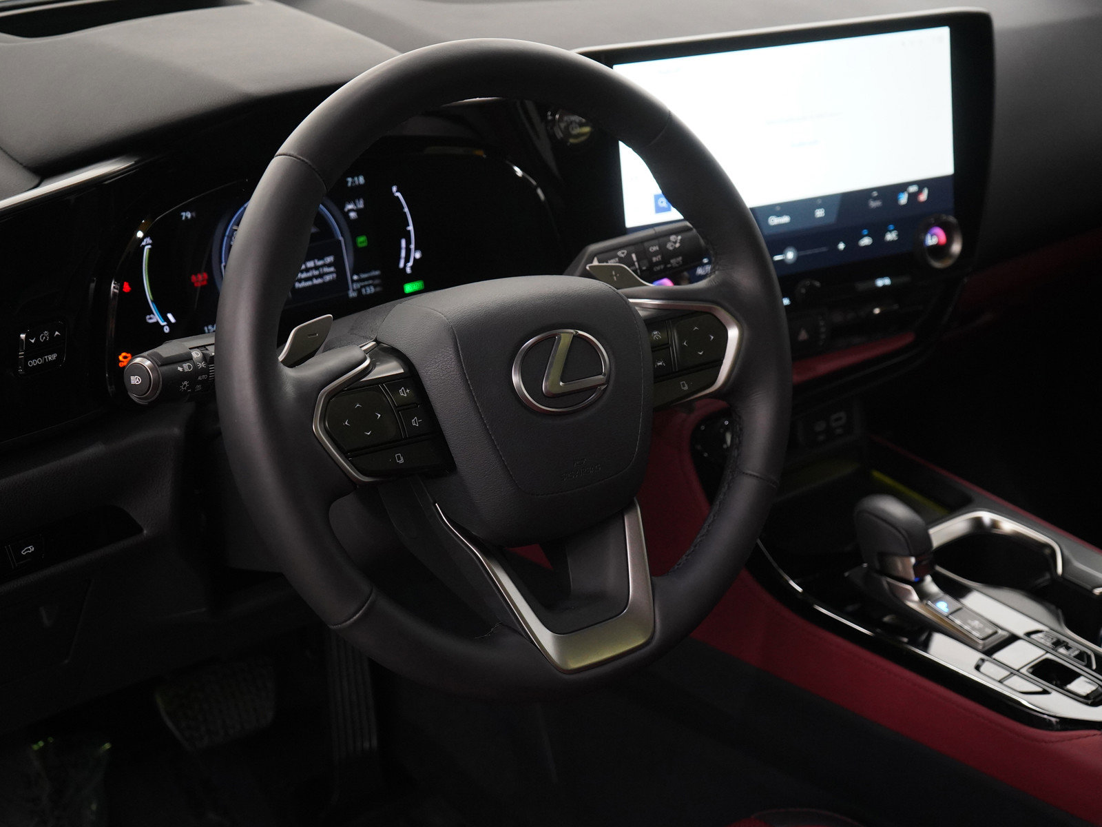Used 2025 Lexus NX 450h+ AWD w/ Luxury Package image 21