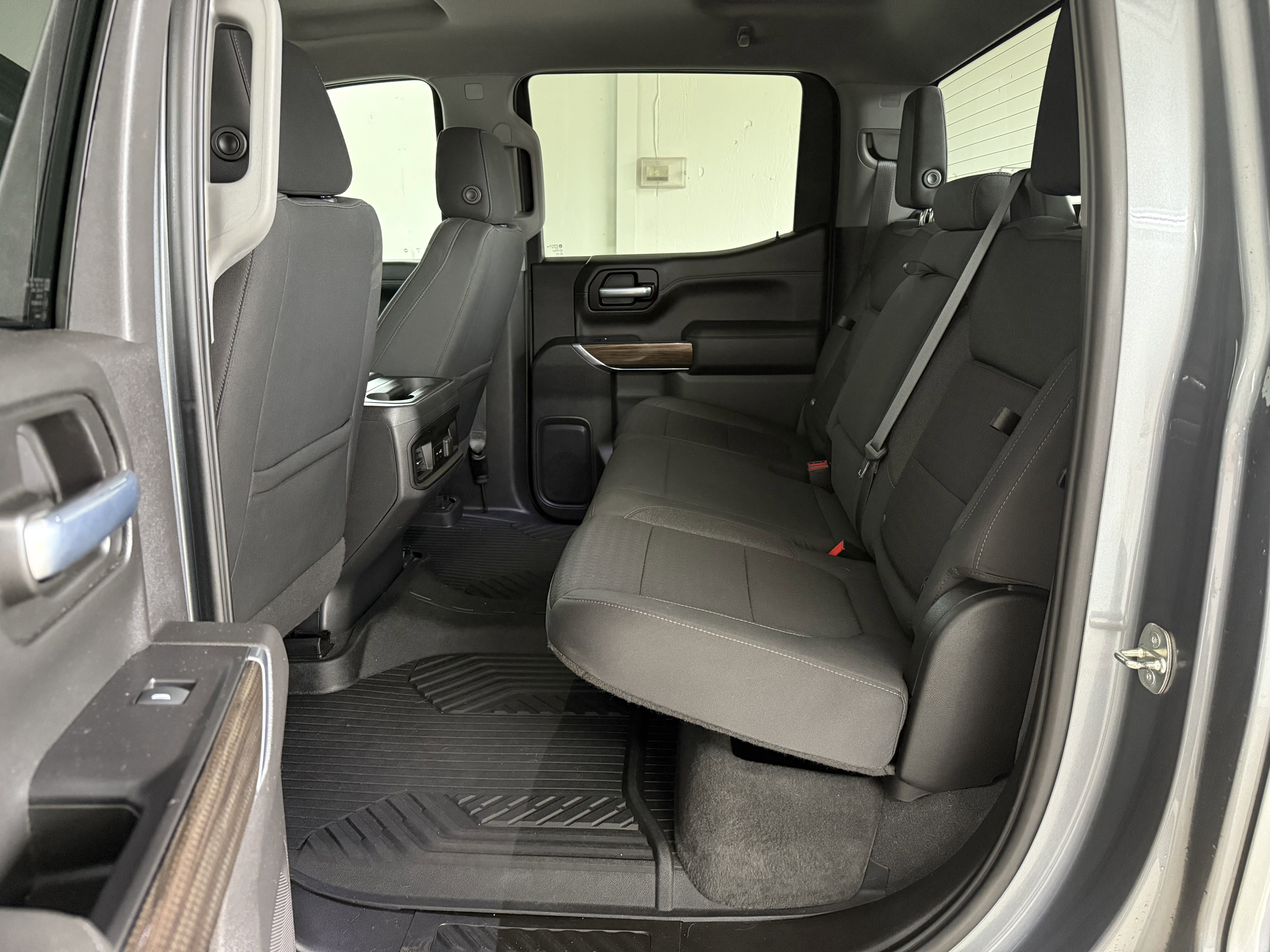 Used 2021 Chevrolet Silverado 1500 LT Trail Boss w/ Bed Protection Package image 39