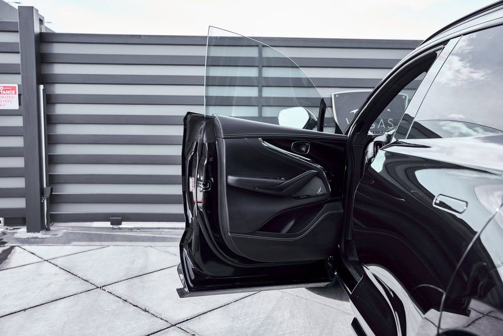 Used 2025 Aston Martin DBX 707 image 28