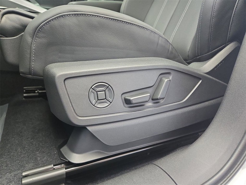 New 2025 Audi Q5 Premium Plus image 12