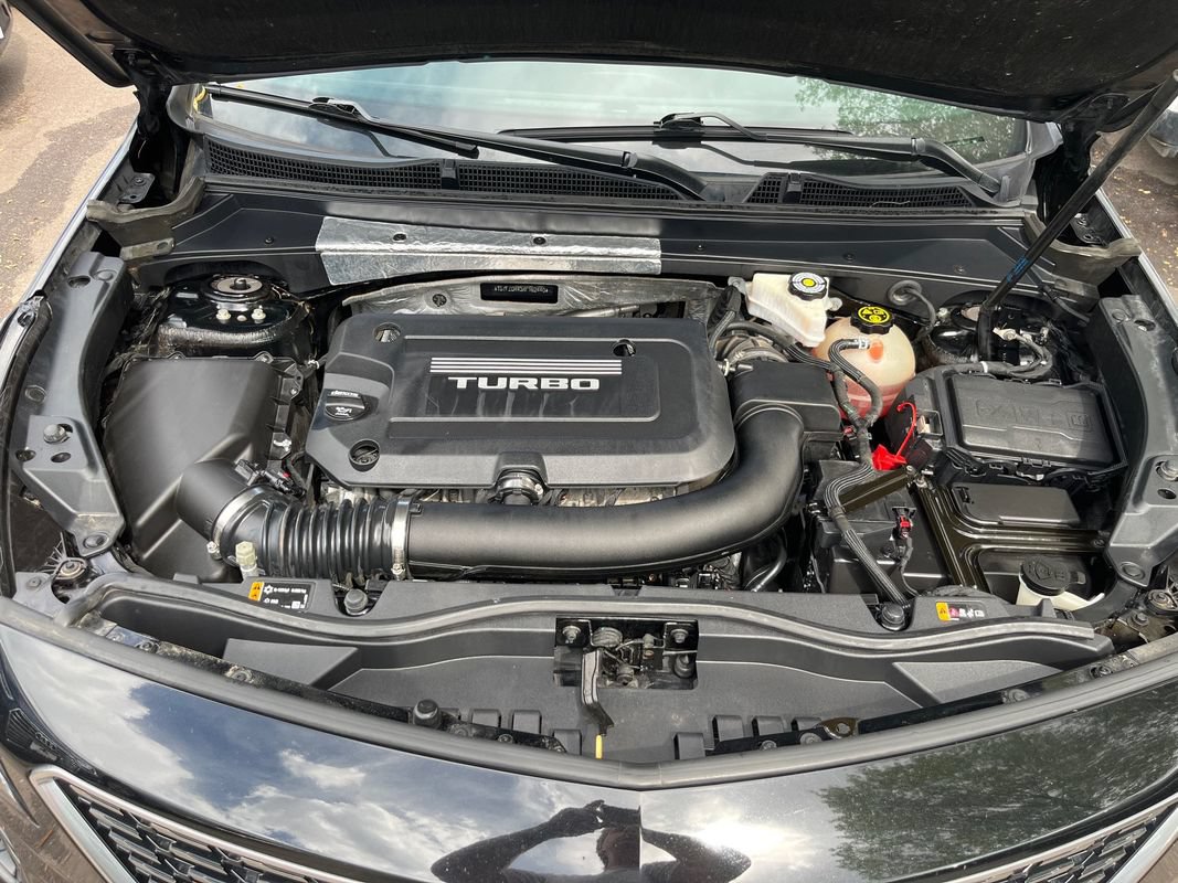 Used 2019 Cadillac XT4 Premium Luxury AWD/4WD image 25