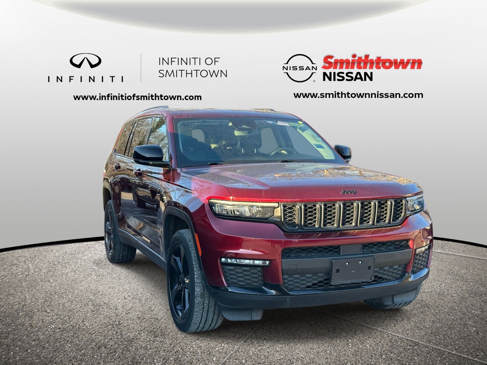 Used 2023 Jeep Grand Cherokee L Limited w/ Black Appearance Package AWD/4WD image 1