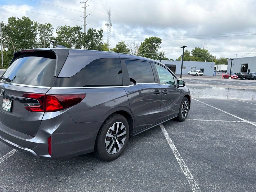 Used 2026 Honda Odyssey EX-L image 4
