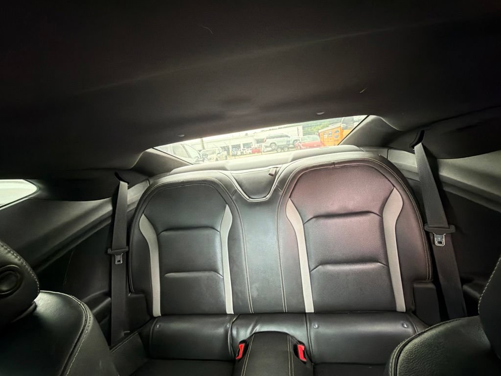 Used 2022 Chevrolet Camaro SS RWD image 15