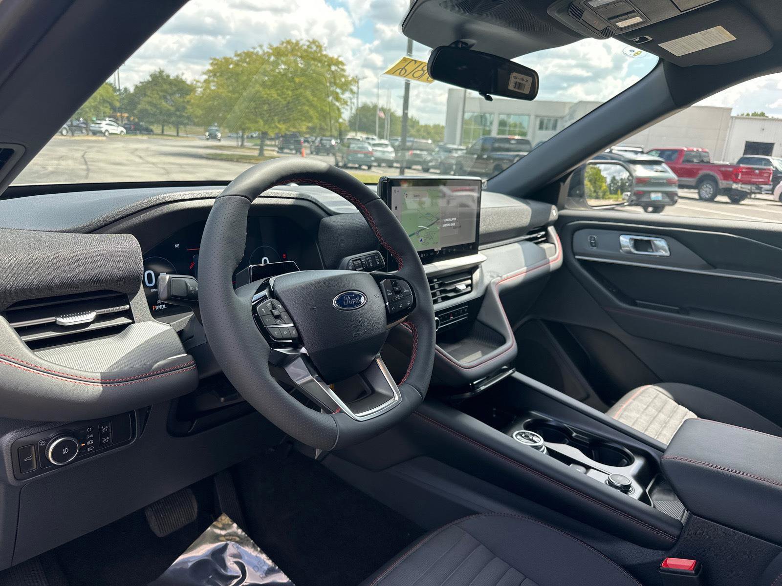 New 2025 Ford Explorer ST-Line image 5