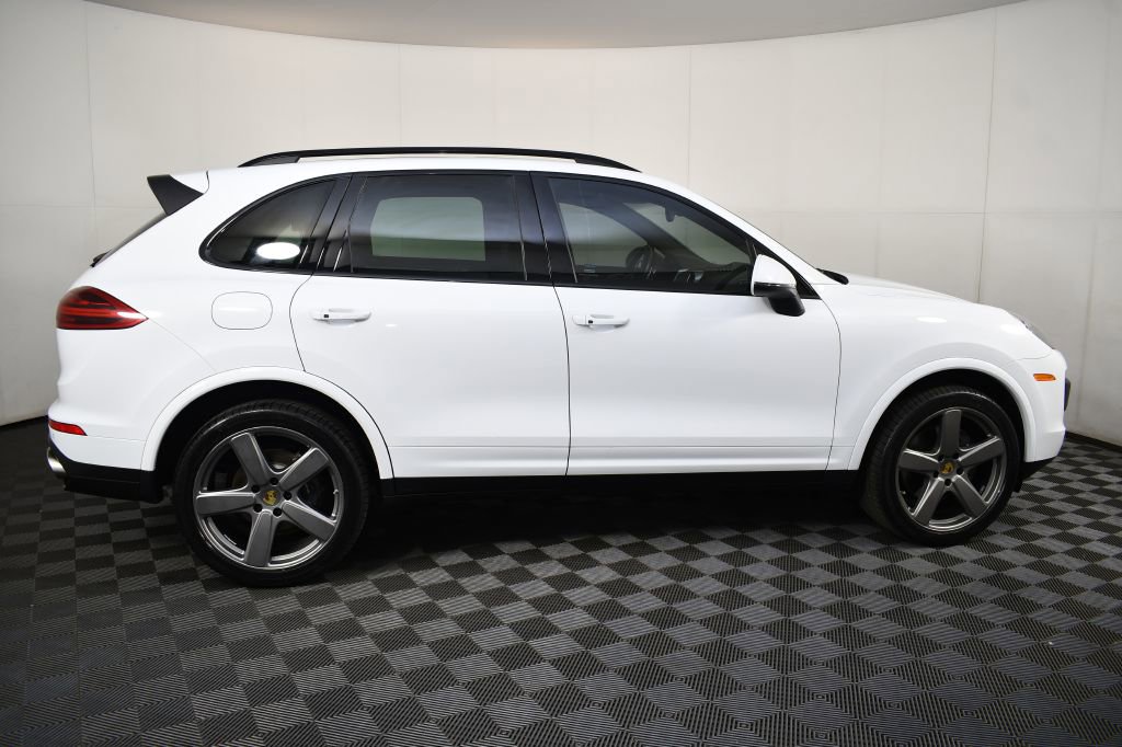 Used 2017 Porsche Cayenne Platinum Edition AWD/4WD image 5