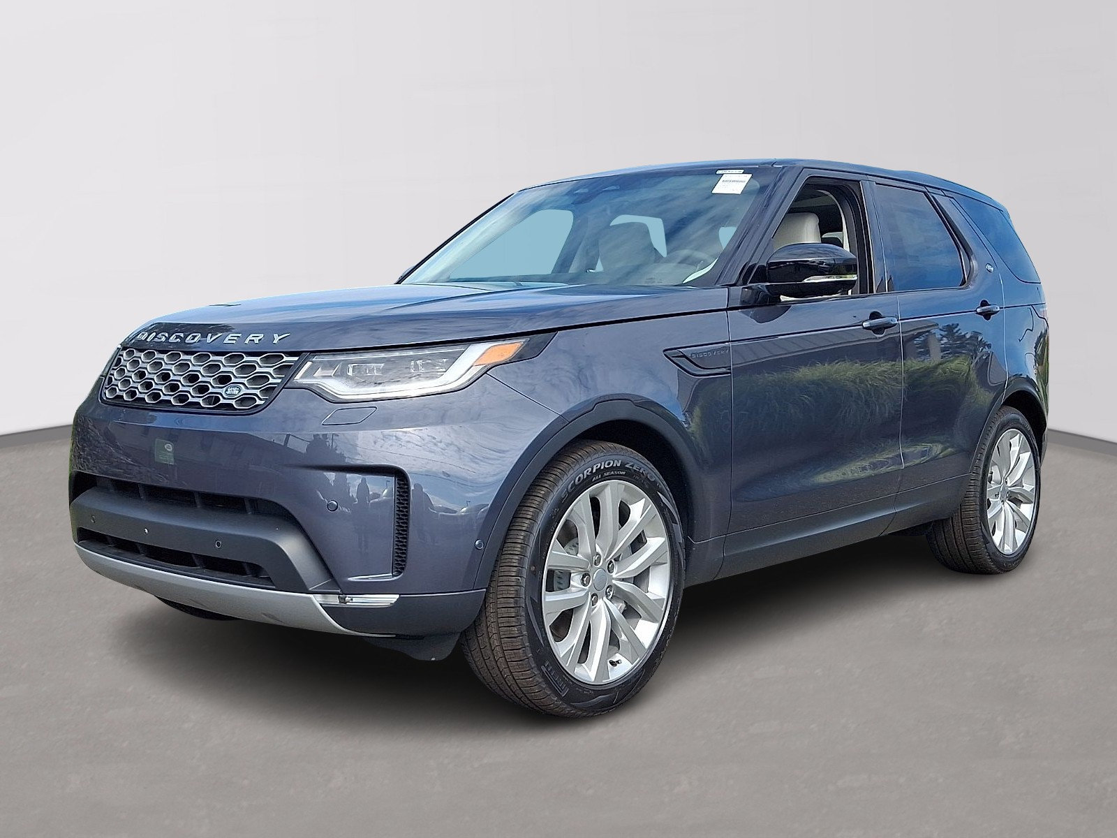 New 2026 Land Rover Discovery S AWD/4WD image 1