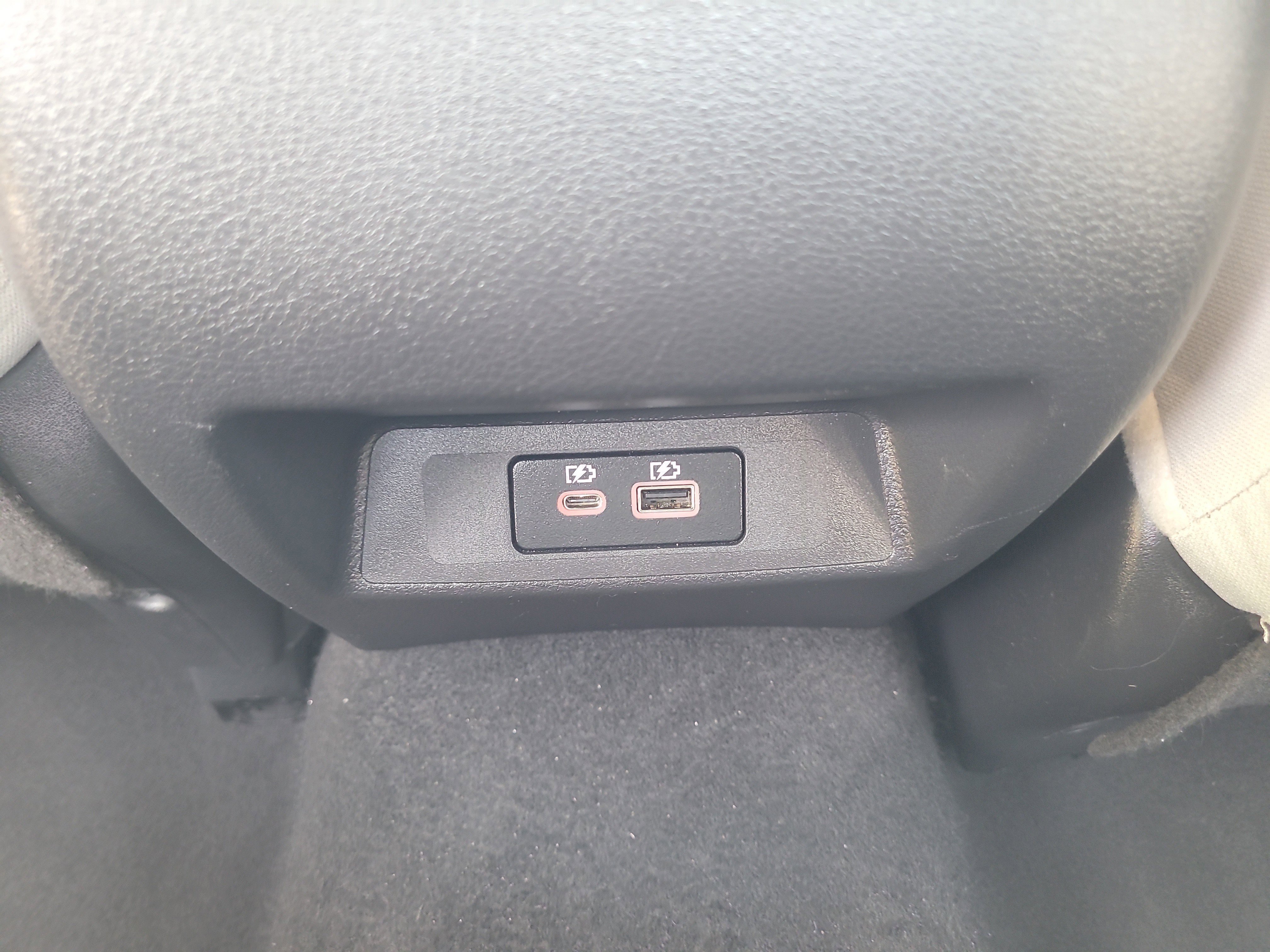 Used 2025 Nissan Altima 2.5 SV FWD image 15