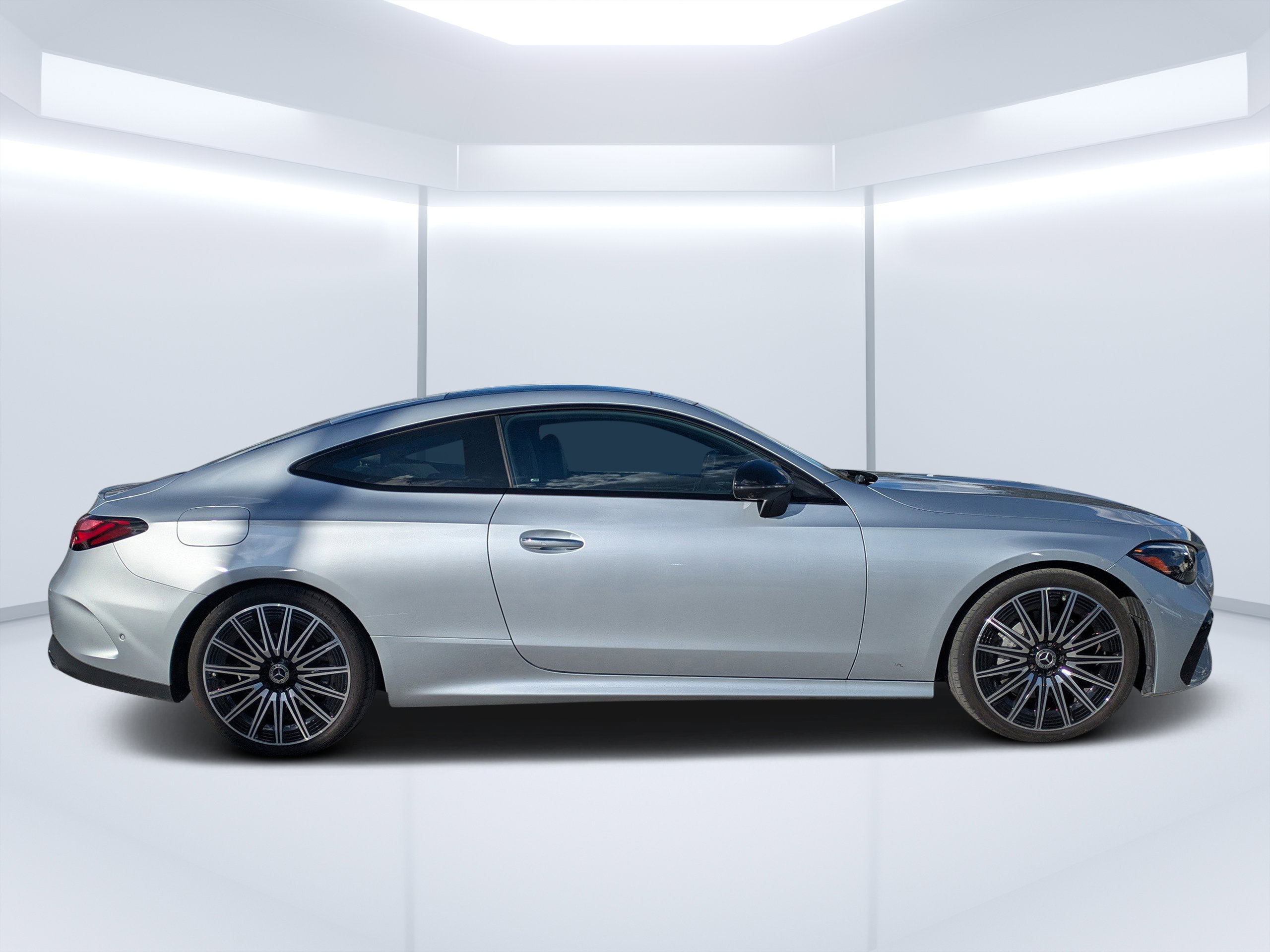 Certified 2024 Mercedes-Benz CLE 300 4MATIC Coupe image 5