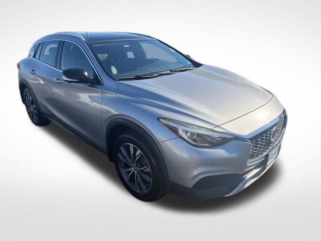 Used 2019 INFINITI QX30 Premium w/ Navigation Package image 7