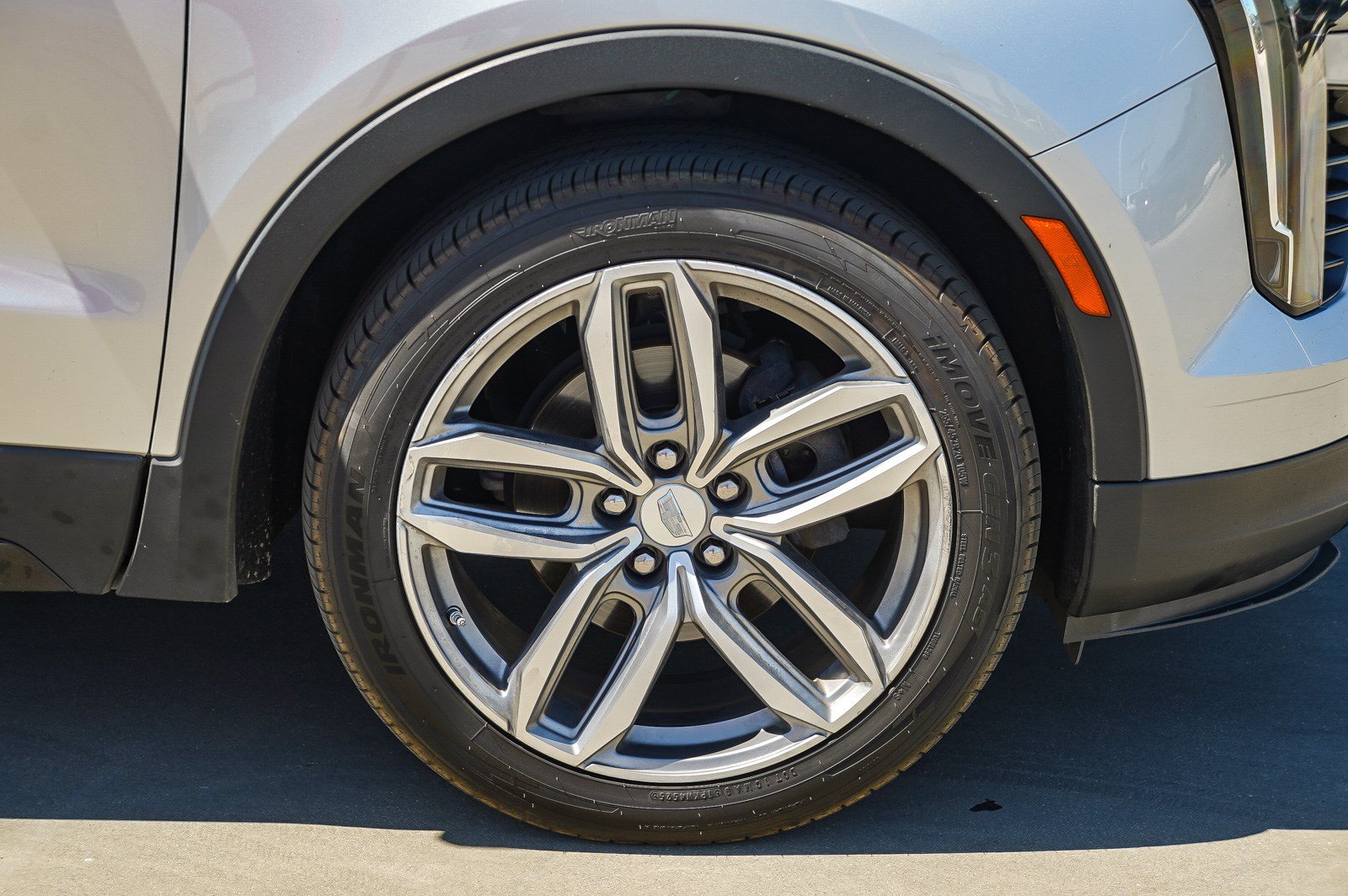 Used 2019 Cadillac XT4 Sport FWD image 11