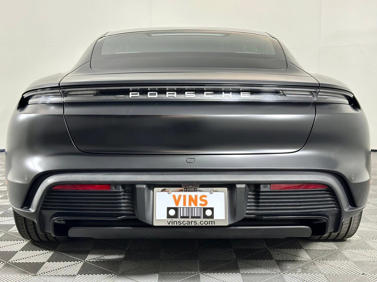 Used 2020 Porsche Taycan Turbo AWD/4WD image 31